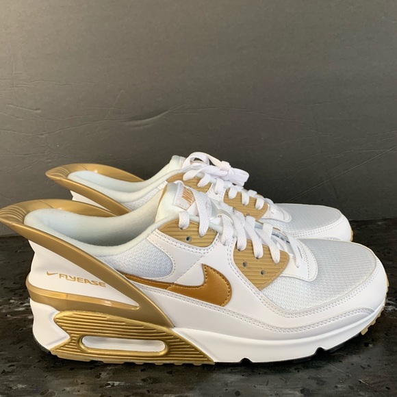 nike air max 90 flyease white and gold